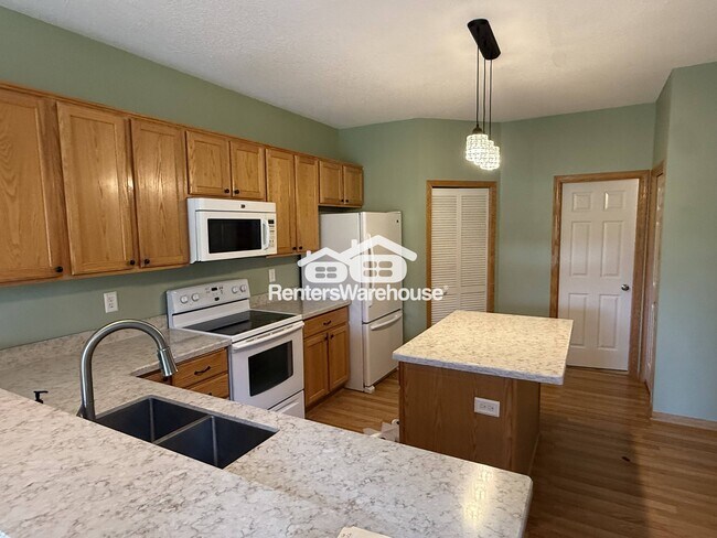 Foto del edificio - 1875 Wildflower Ct