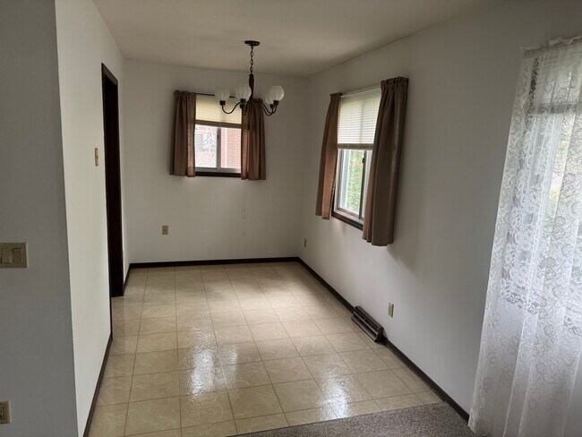 Comedor - 1810 20th Street Ct