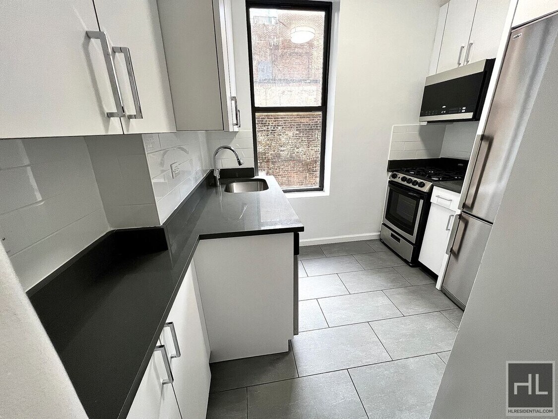 Primary Photo - WEST 72 STREET