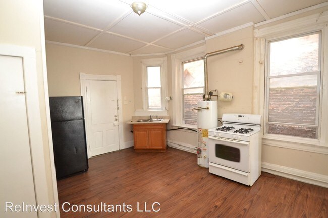Building Photo - 1042 Marshall Ave