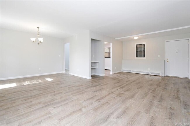 Building Photo - 17 Granada Crescent