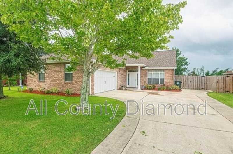 Foto principal - 2415 Camryns Crossing