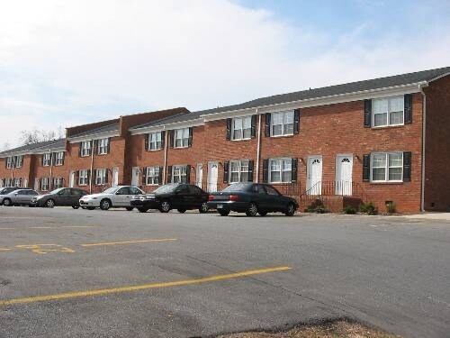 Foto del edificio - Nottingham Townhomes