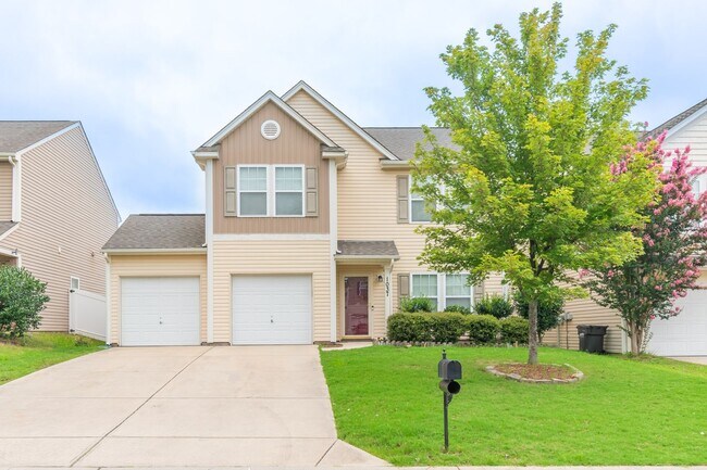 Building Photo - Move-in ready home in Ft. Mill