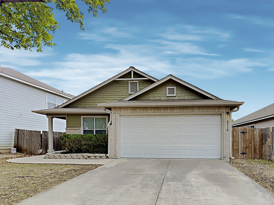 Foto principal - 9210 Laguna Falls