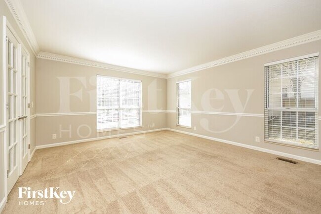 Building Photo - 1133 Burlingame Ct