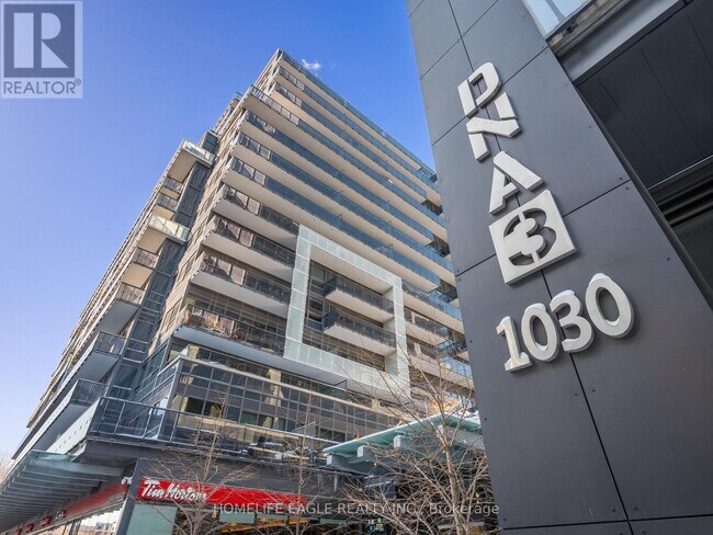 Photo du bâtiment - 1030 King St W