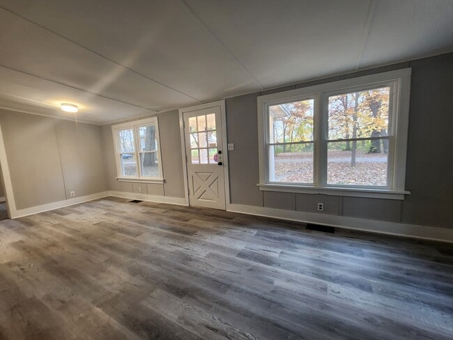 Building Photo - 23628 W Dupage Country Club Dr