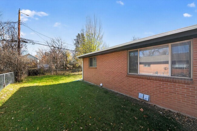 Foto del edificio - 6014 S Prince St