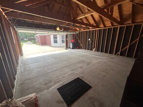 Building Photo - 11210 Jadestone Creek Ln