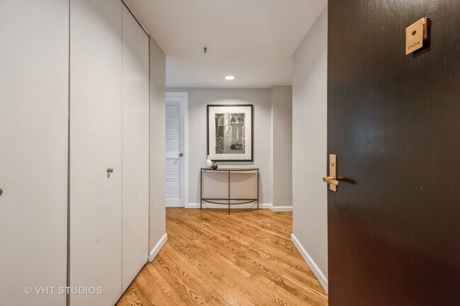 Foto del edificio - 400 E Ohio St