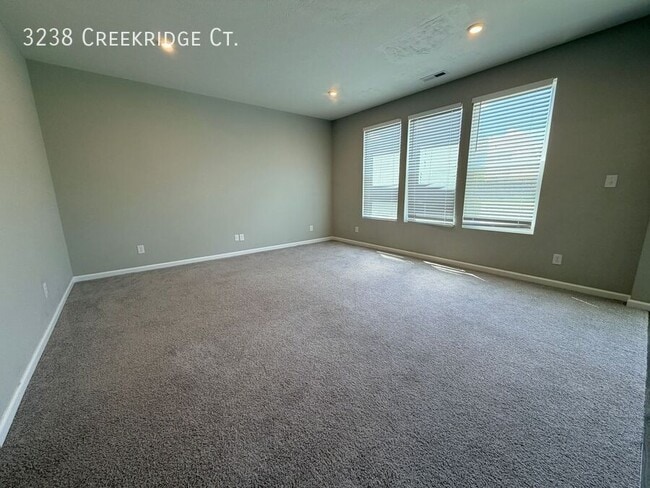Building Photo - 3238 Creekridge Ct
