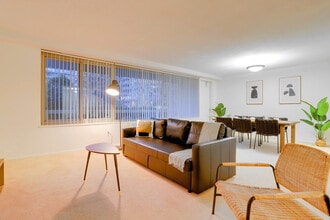 Building Photo - 1600 S Eads St