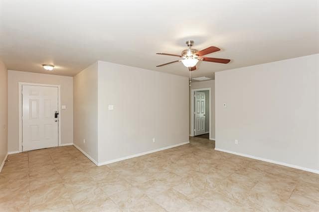 Foto del edificio - 706 Lloyd St