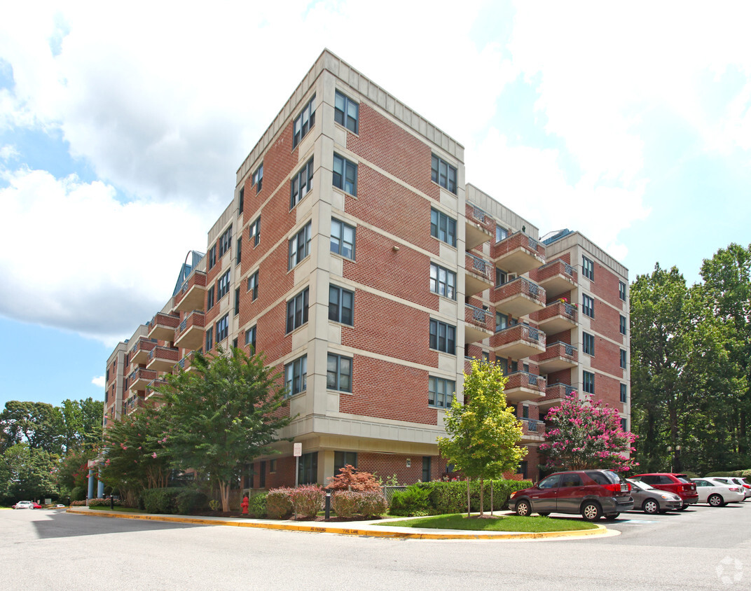 Foto del edificio - So. River Condo At Heritage Harbour