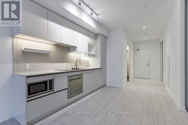 Photo du bâtiment - 5 Buttermill Ave.