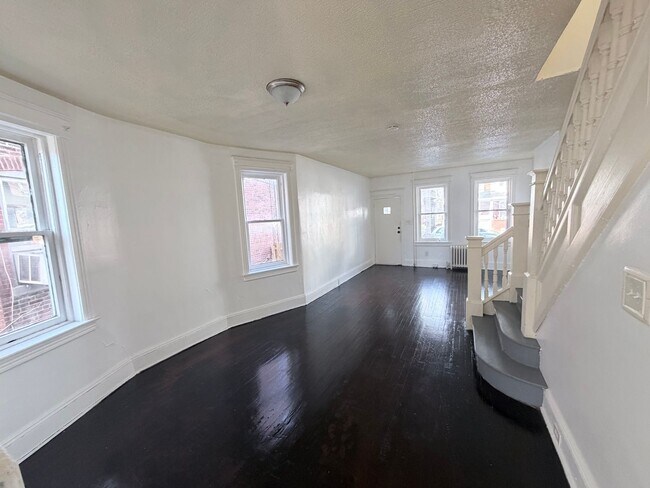 Foto del edificio - 163 Hoffman Ave