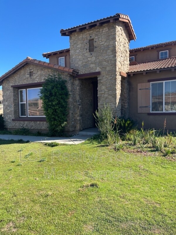 Building Photo - 205 Caldera St