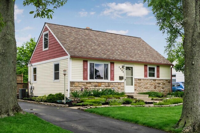 Primary Photo - 2242 Nottingham Rd