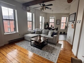 Building Photo - 26 Beacon St