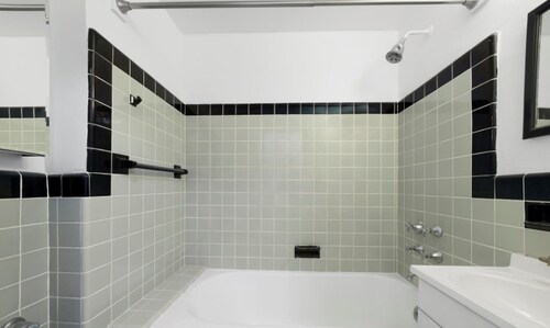 Foto del edificio - 220 W 20th St