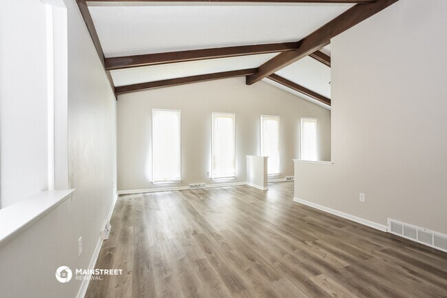 Building Photo - 6285 Sharon Woods Blvd