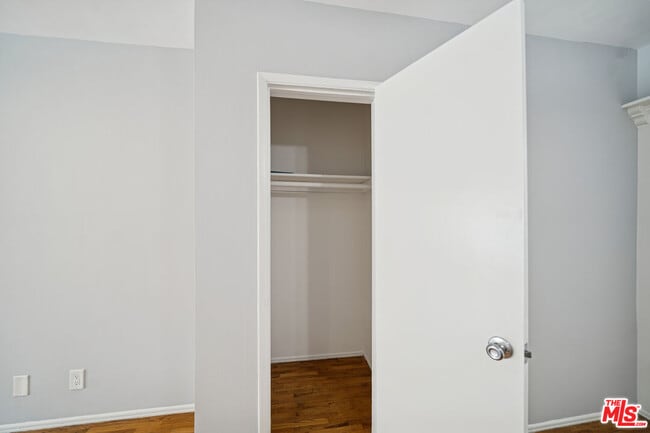 Foto del edificio - 5307 Vantage Ave