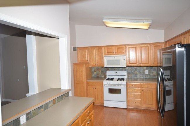 Building Photo - Cimarron Trails beauty!
