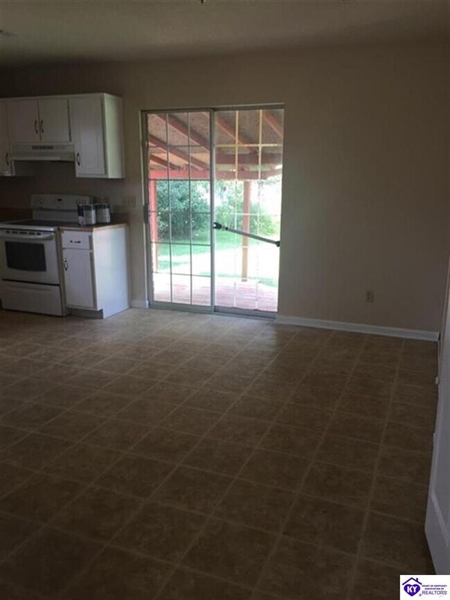 Foto del edificio - 635 Independence Dr