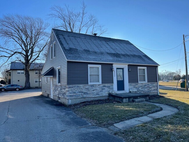 Foto del edificio - 4 Bedroom House w/ Bonus Room