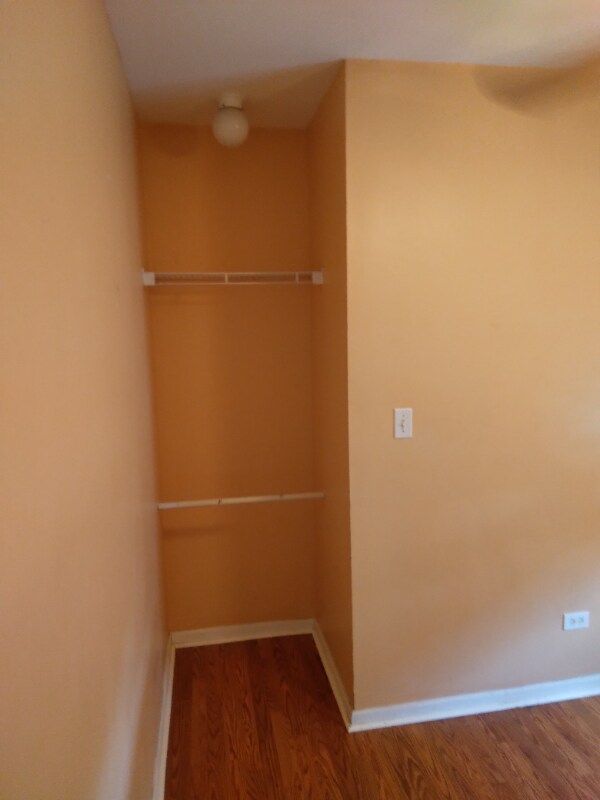 Building Photo - 5313 S Kenneth Ave