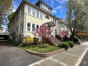 Building Photo - 74 Stearns Rd