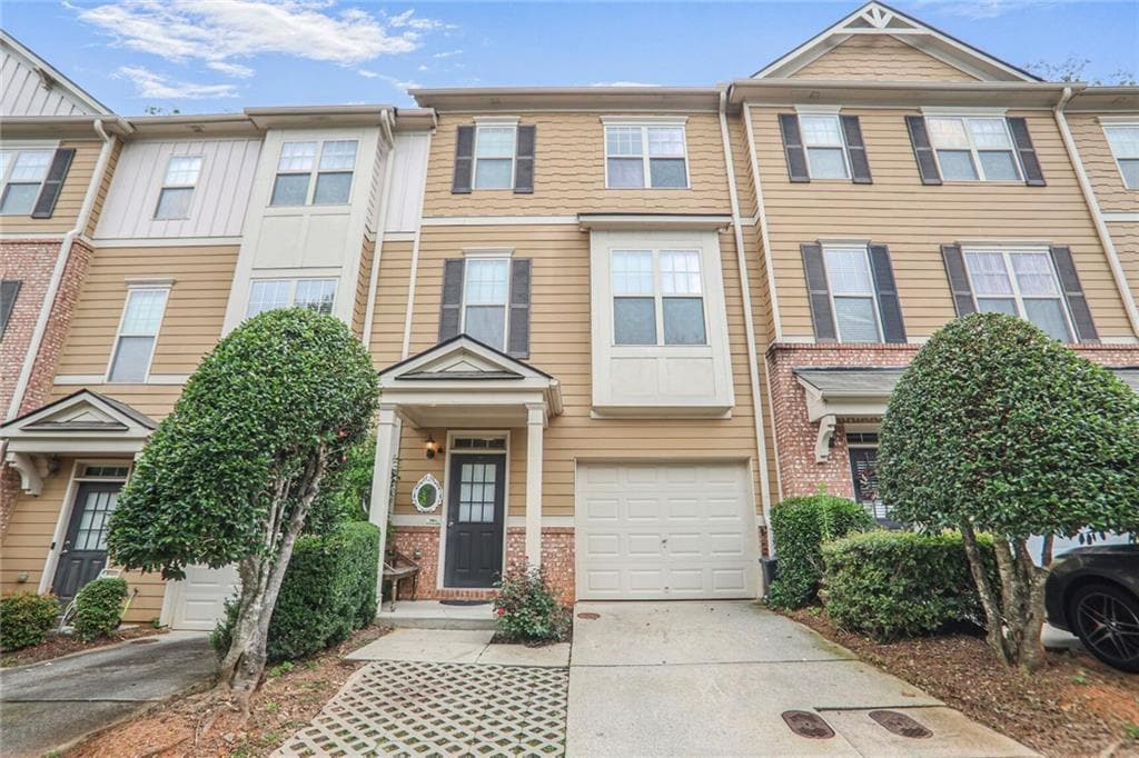 Primary Photo - 1790 Oak Brook Ln NW