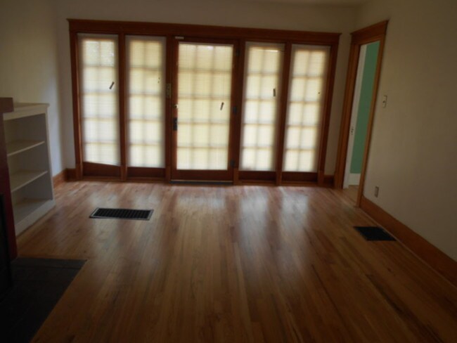 Foto del edificio - 1520 Silver Ave SE