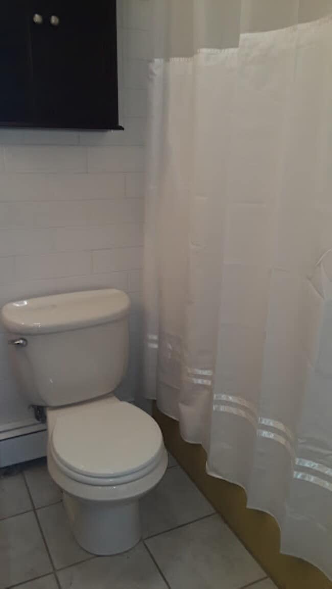 Bathroom - 2 Gilmore Ter
