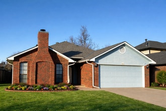 Building Photo - 7741 Doris Dr