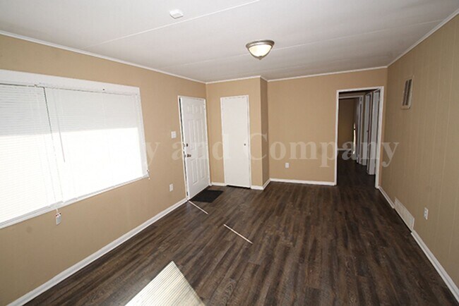 Building Photo - 1222 Canfield Ave