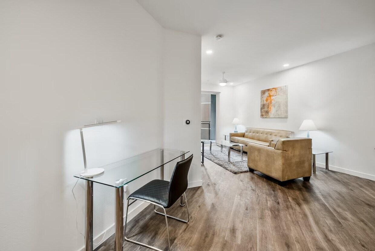 Foto principal - 375 Camino De La Reina