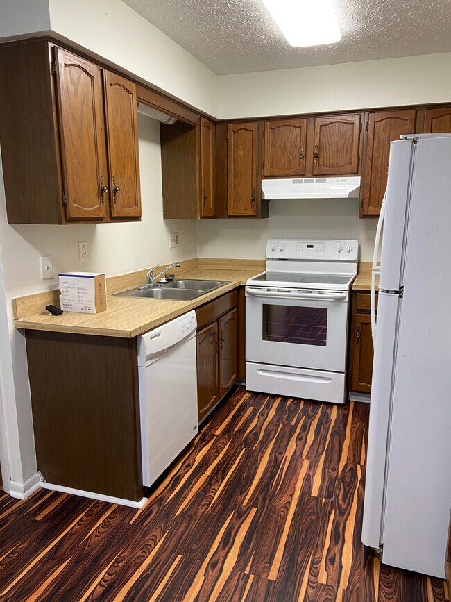 Cocina - 1324 Aarons Way