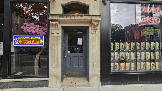 Building Photo - 3337 N Halsted St