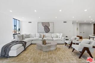 Foto del edificio - 150 N Almont Dr