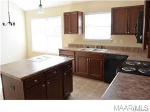Foto del edificio - 570 Chatsworth Dr