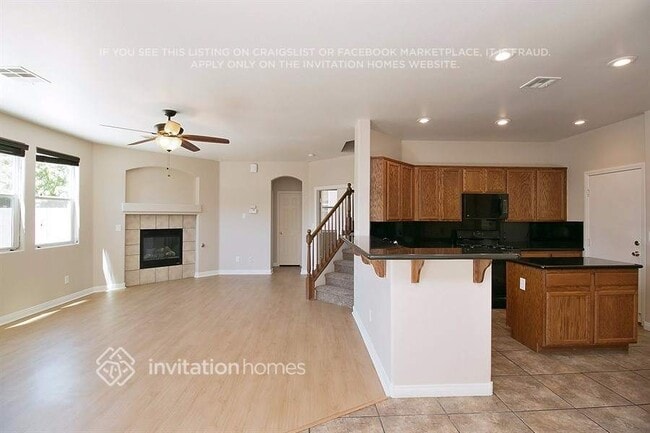 Building Photo - 9679 W Spinnaker Creek Ave