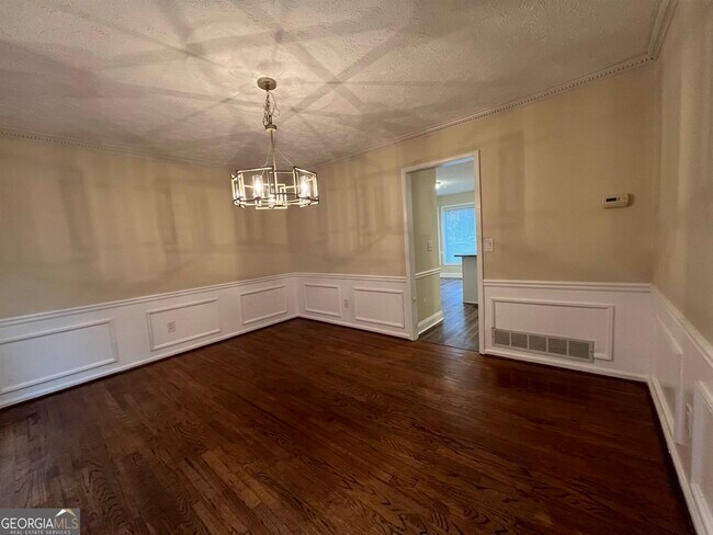 Foto del edificio - 3258 Mitsy Forest Way NE