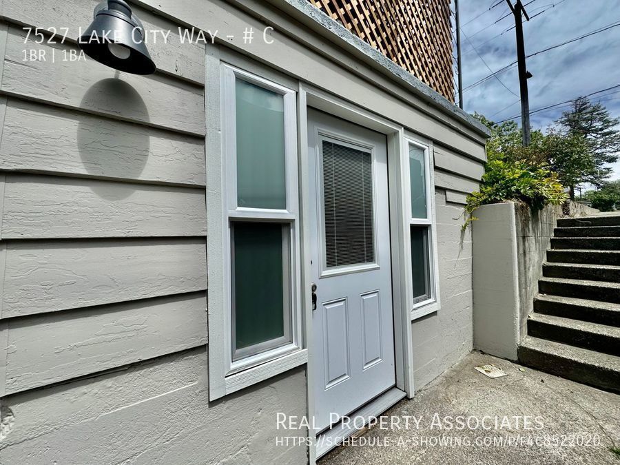 Primary Photo - Newly Remodeled | Bright and Airy 1 Bedroo...