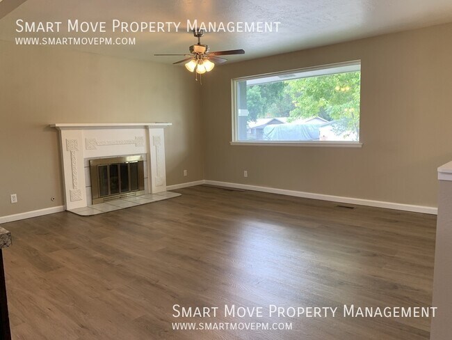 Foto del edificio - 8800 Craydon Dr