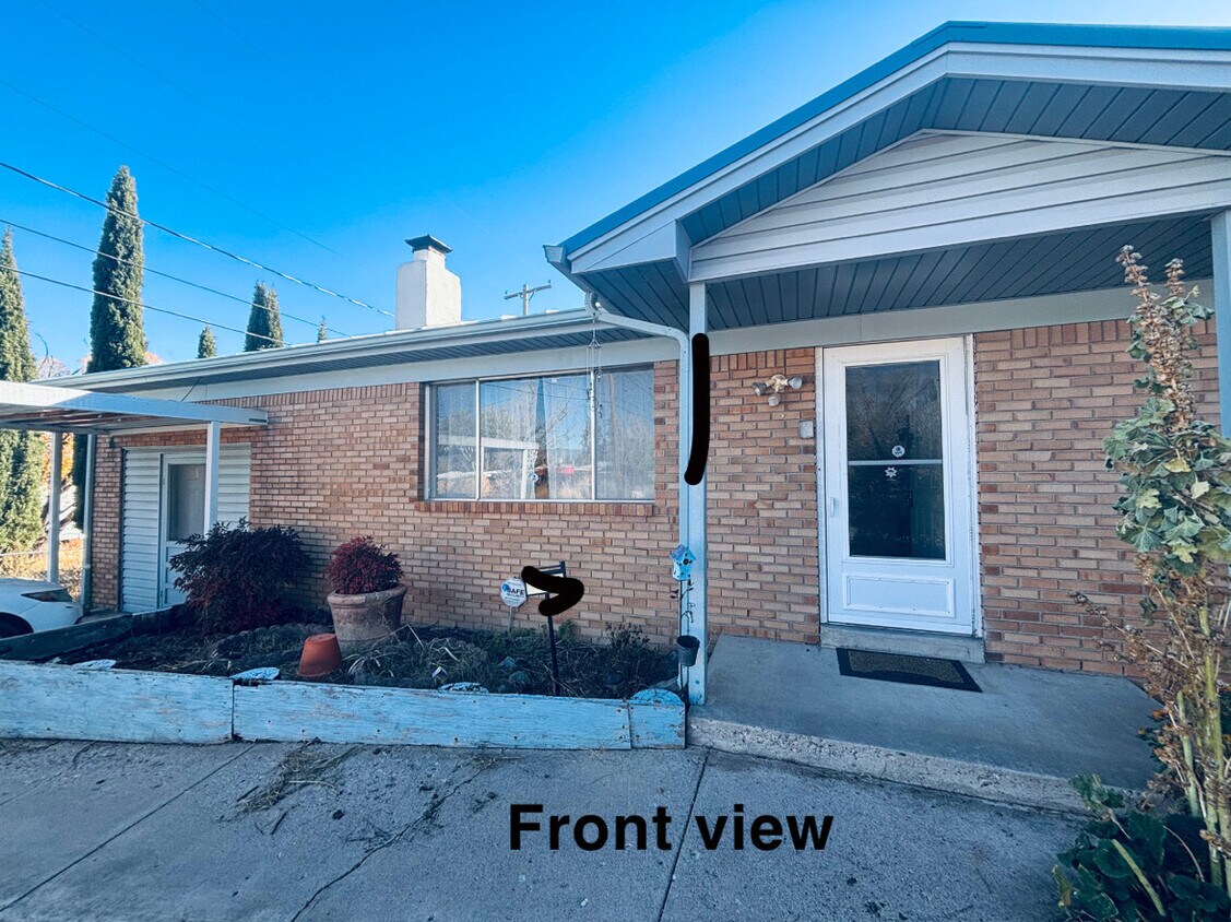 Primary Photo - 412 E 22nd St