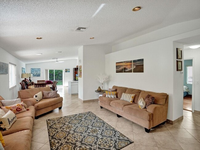 Photo - 1245 South Flagler Avenue, Pompano Beach, FL 33060 - 3 BR 2 BA single-family home