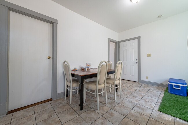 Foto del edificio - 5015 S Rockwell St