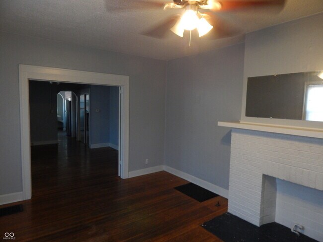 Foto del edificio - 4843 N College Ave